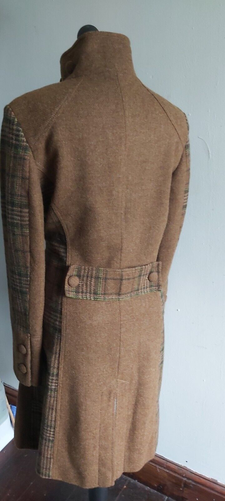 ladies Camel Tan 100% Wool tweed coat size 12