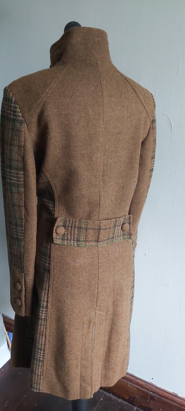 ladies Camel Tan 100% Wool tweed coat size 12