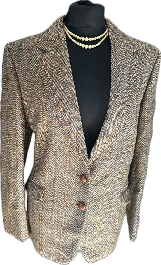 Women Aquascutum Tweed UK Size 12